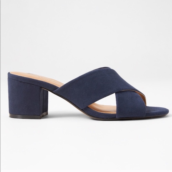 Last one size 9! Banana Republic Block heel sandal - Picture 3 of 3